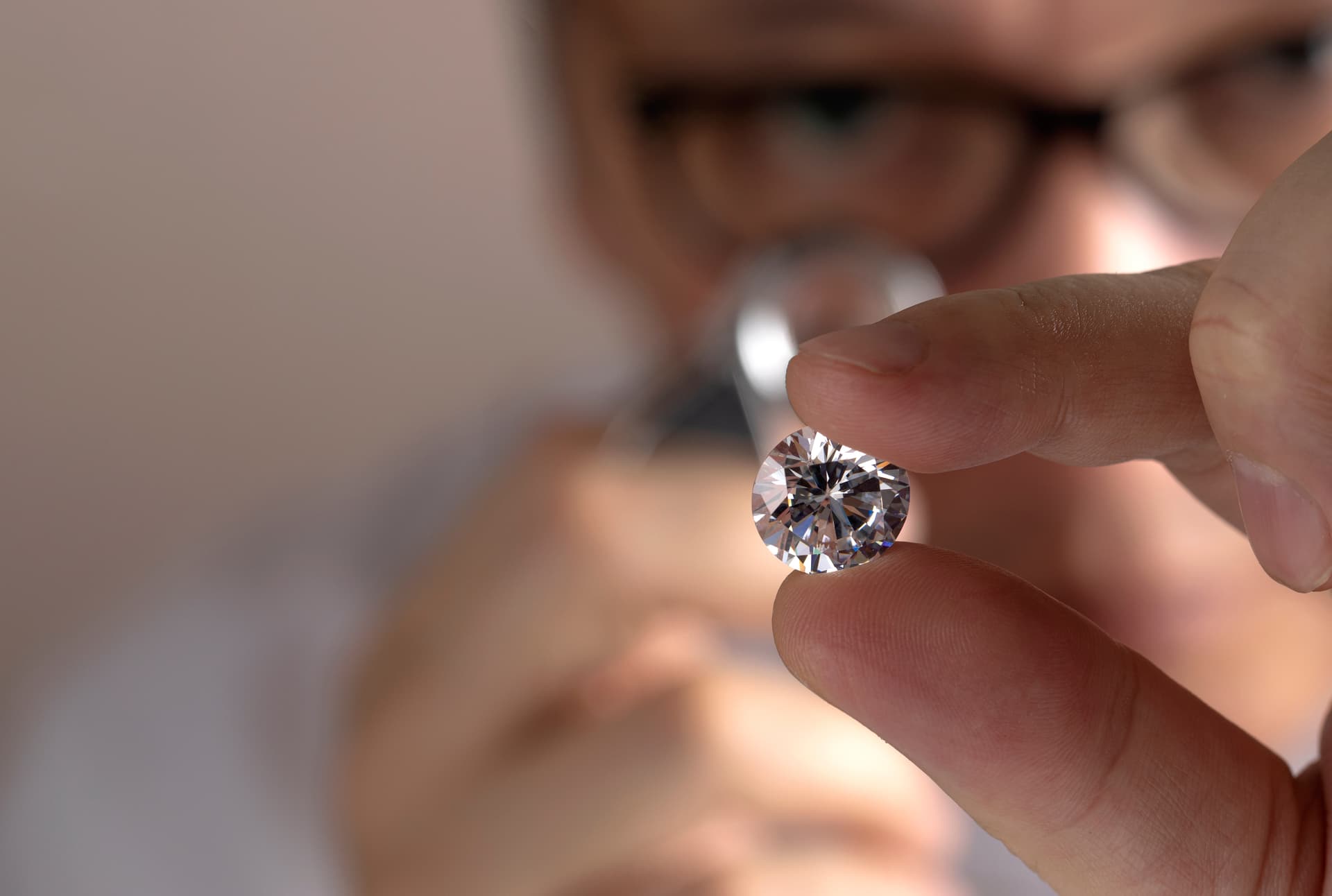 FAQ diamantaire à Fontainebleau (77300)